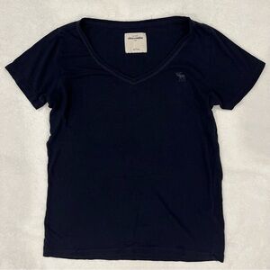 Abercrombie Kids Navy Blue V-Neck T-Shirt - Size L
